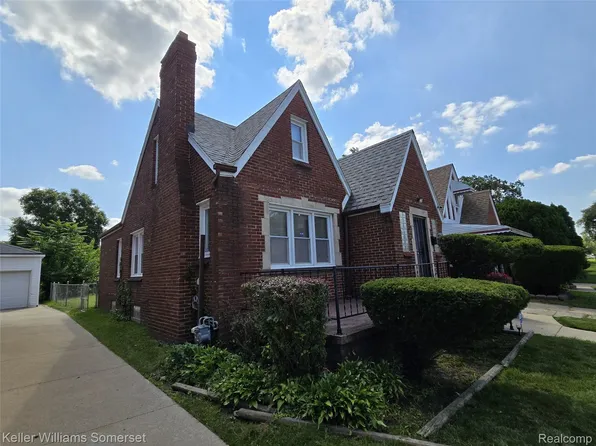 15860 Sorrento St, Detroit, MI 48227