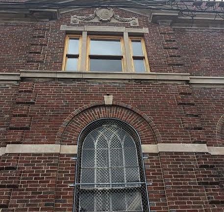 2nd image of 1814 E Hazzard St