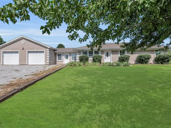 207 County Road Kk, Smithville, MO 64089