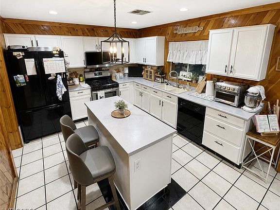 5th image of 6228 Autumn Creek Dr