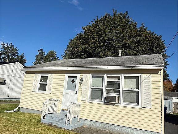 2nd image of 9 Redwood Ave
