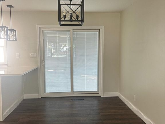 3rd image of 3452 Farley Dr