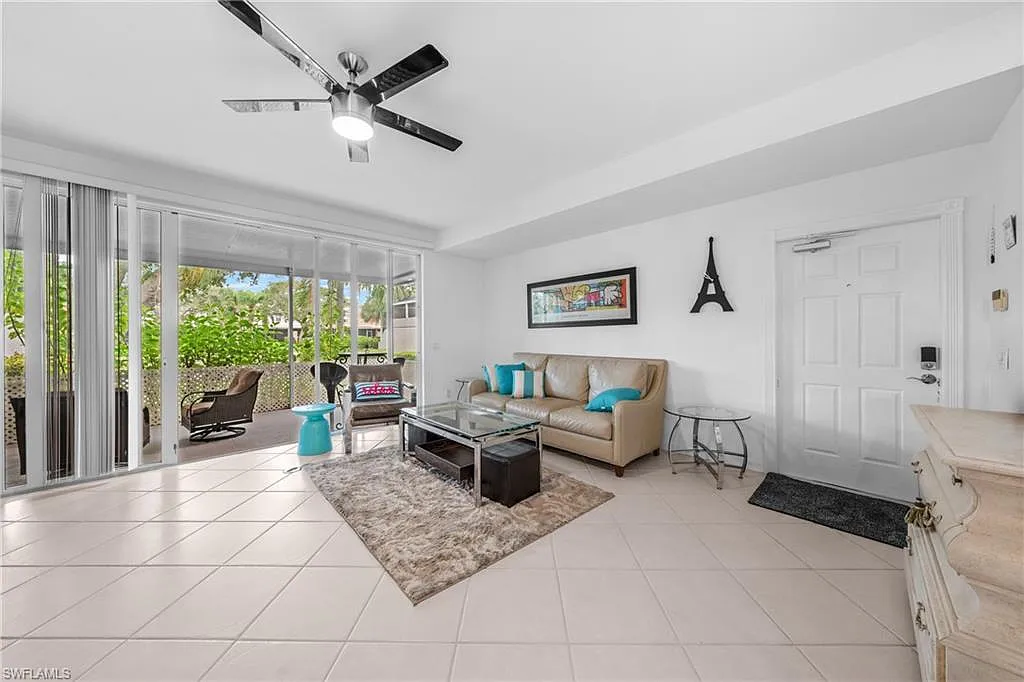 3 bed, 2.5 bath, 1611 sqft, $2,700 — Photo 3