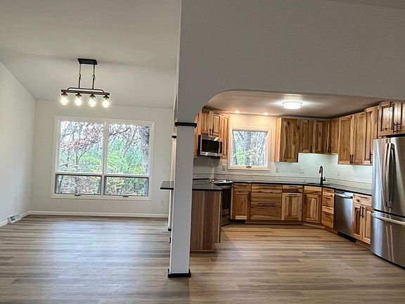 2nd image of 7789 Cherry Wood Ln