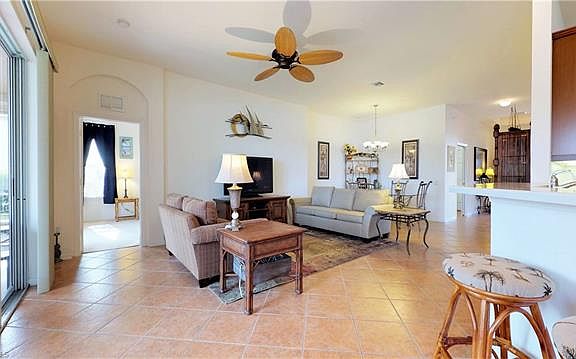 5th image of 9731 Las Casas Dr