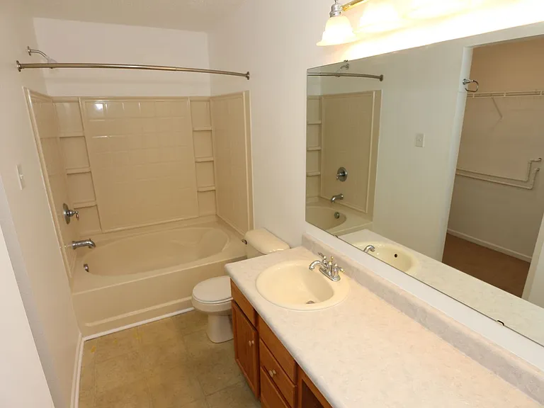 7937 Cork Bend Ln — Photo 10