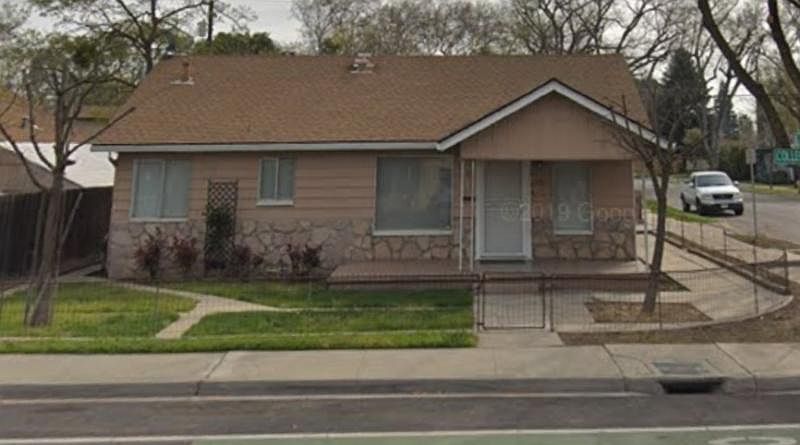 1st image of 204 College Ave