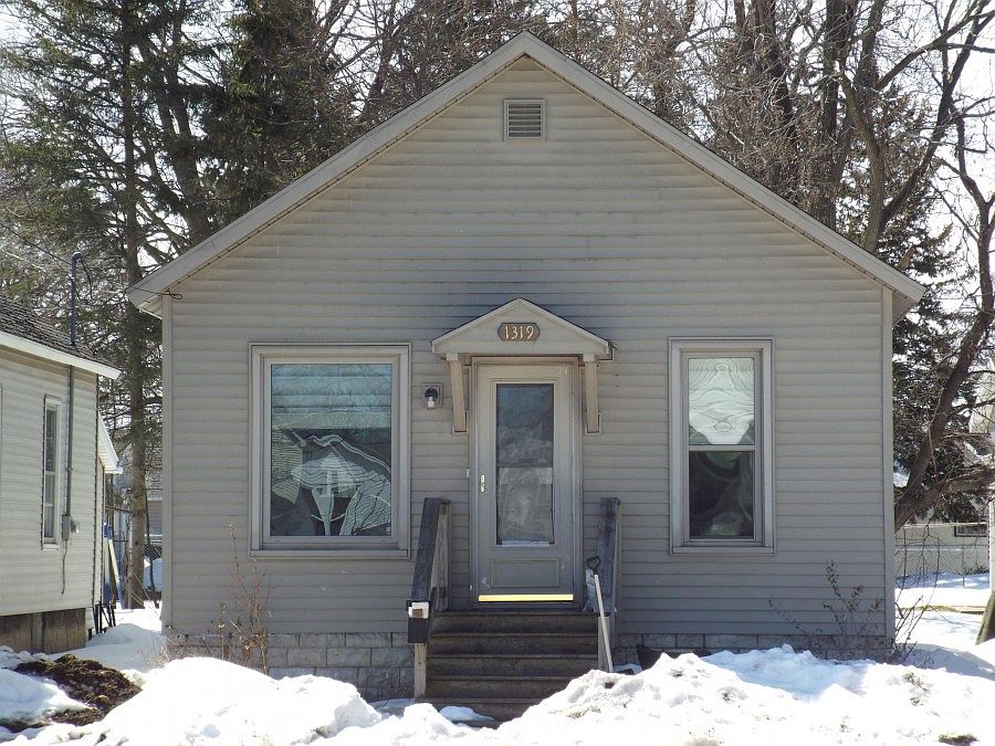 1st image of 1319 14th Ave