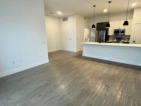 2nd image of 4604 Ross Ave #102