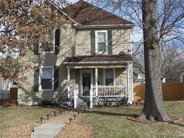 408 Sycamore St photo 1