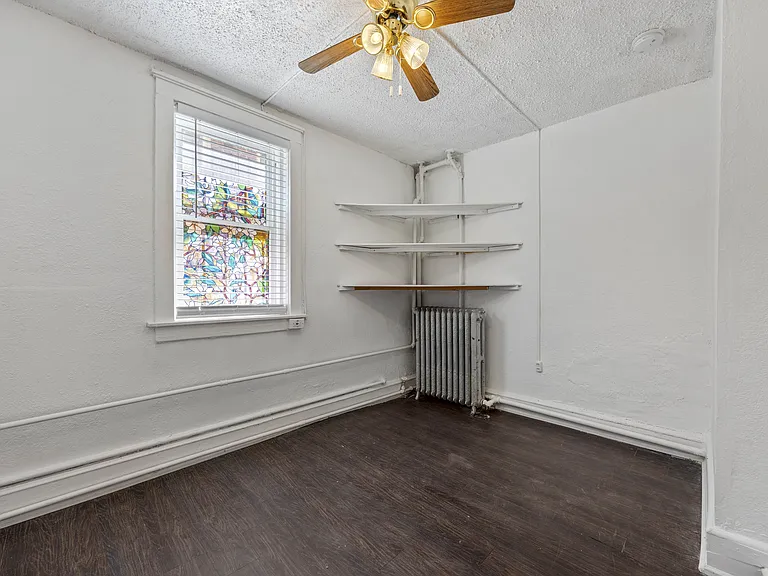 1110 Saint Paul St — Photo 22
