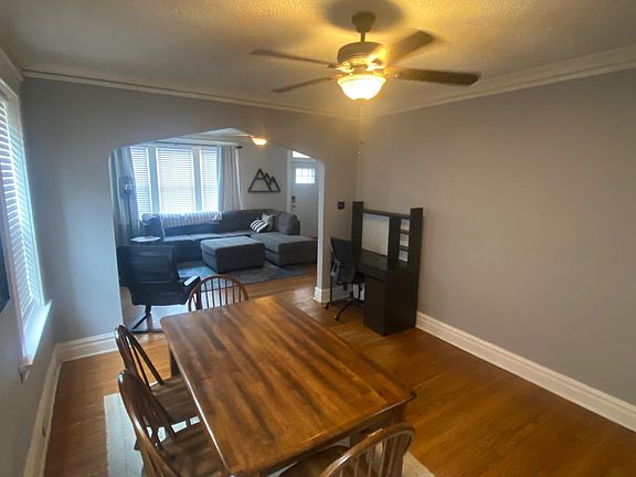 3rd image of 5054 Winona Ave #1F