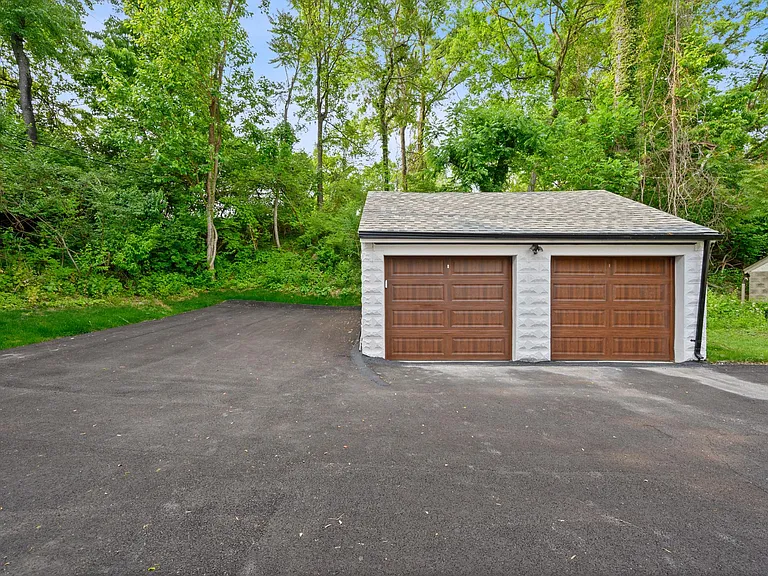 3622 Brotherton Rd #1 — Photo 15