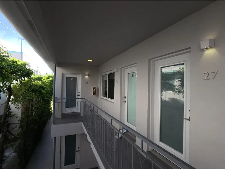 1035 Euclid Ave #25 — Photo 33