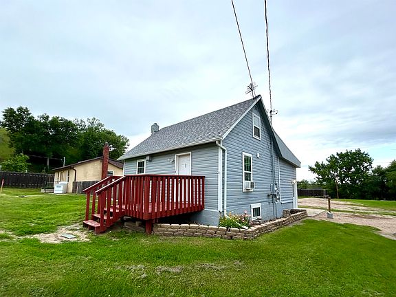 2nd image of 811 Arbor Ave