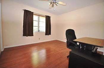 3rd image of 24 NE 20th Ct