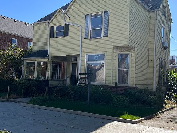 2nd image of 39 W Washington St