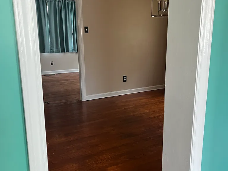111 Falkirk St — Photo 10