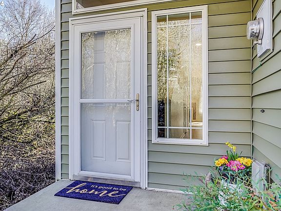 2nd image of 2311 NE 139th Cir