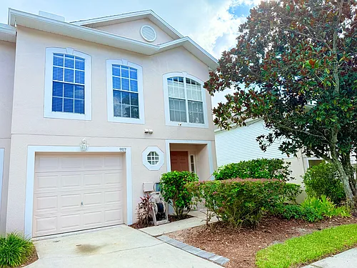 9917 Ashburn Lake Dr Photo 1