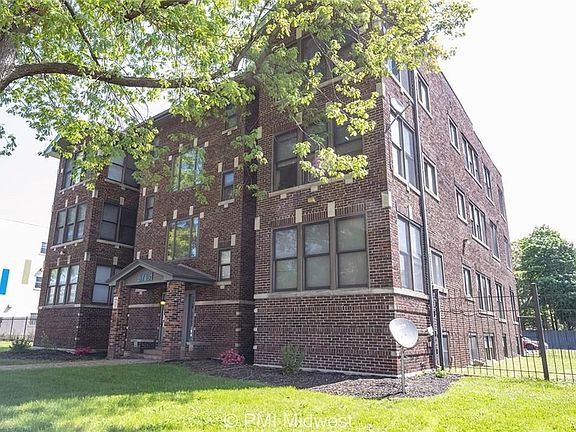 3rd image of 3715 N Meridian St