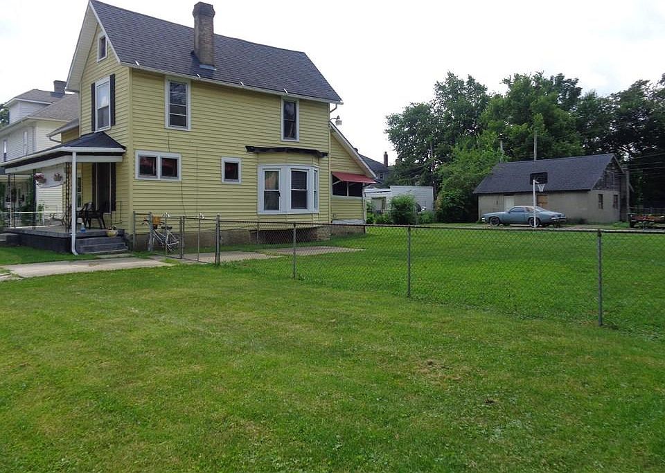 2nd image of 141 Prairie Ave