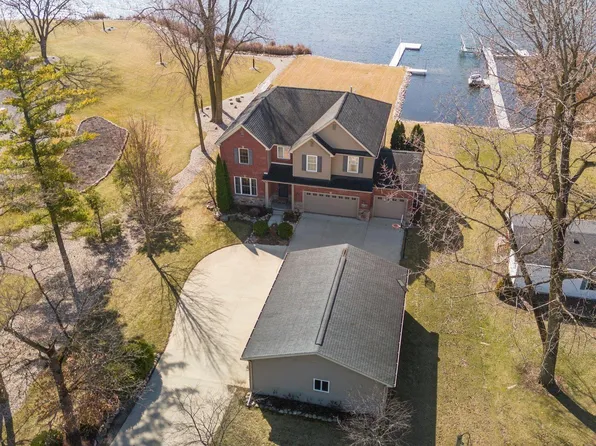 4420 E 625 S, Wolcottville, IN 46795