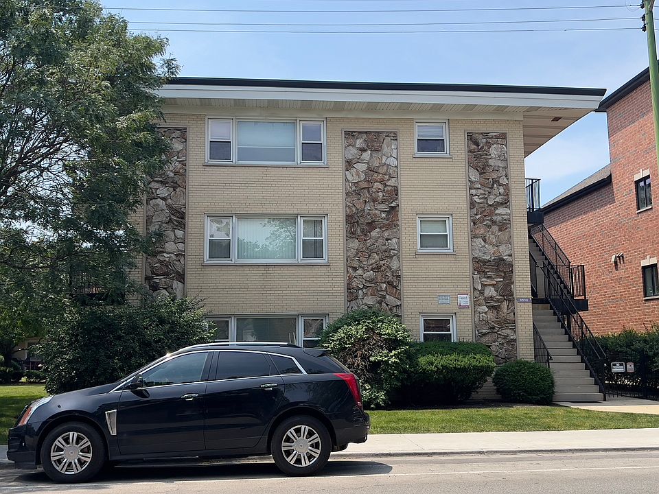 1st image of 6538 N Northwest Hwy APT 2F