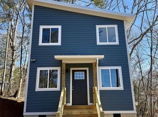 104 Wimberly Rd, Swannanoa, NC 28778