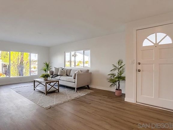 3rd image of 1145 E Barham Dr Spc 19