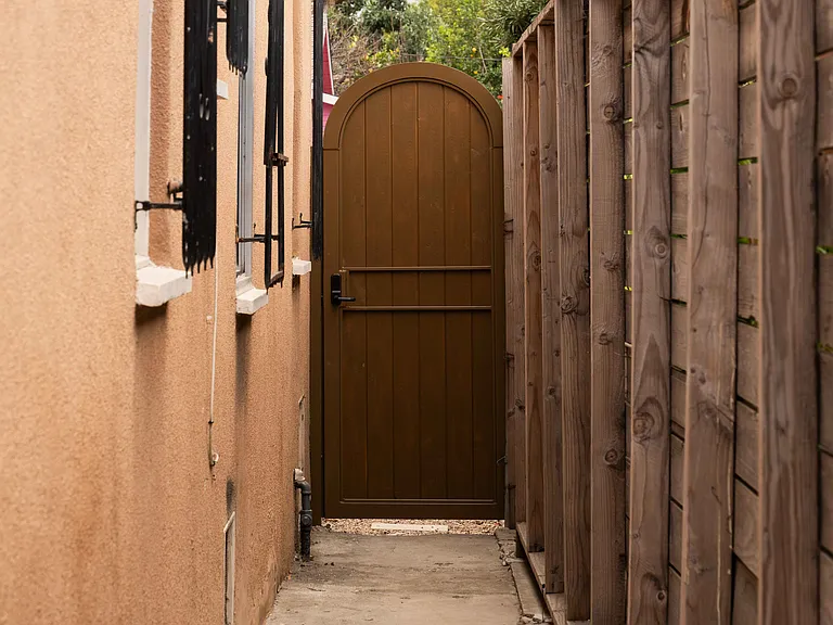 Private Entrance