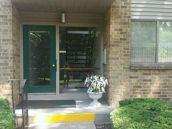 3rd image of 2433 Byron Center Ave SW APT 308