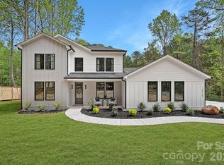 10920 McCoy Rd, Huntersville, NC 28078