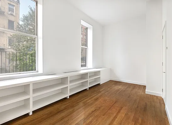 Rented by Compass | media 14