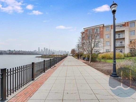 3rd image of 7400 River Rd APT 217