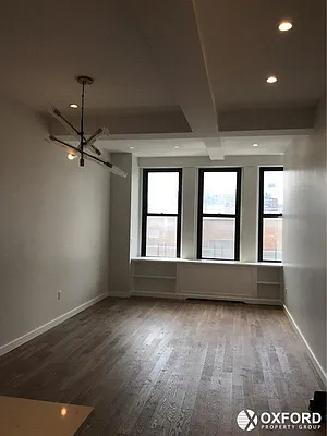 Rented by Oxford Property Group | media 19