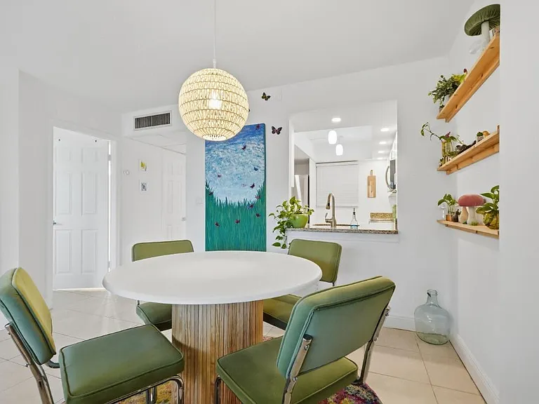 108 Royal Park Dr #1D — Photo 12