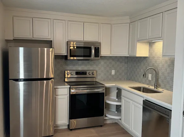 1401 P Ave APT 4, Plano, TX 75074