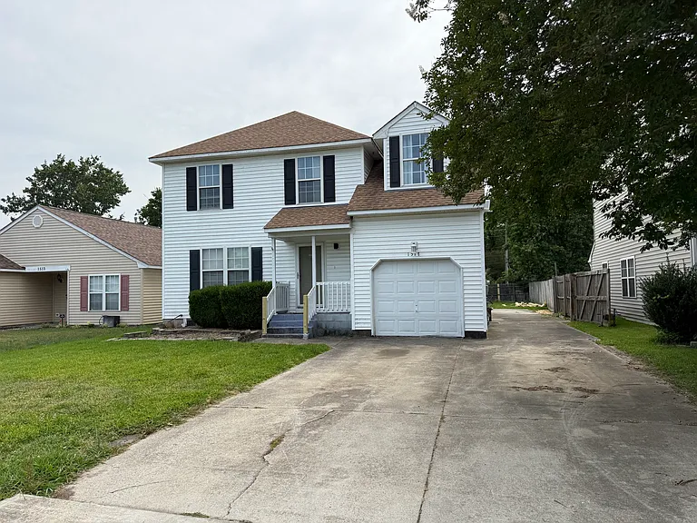 1517 Eagleton Ln — Photo 2