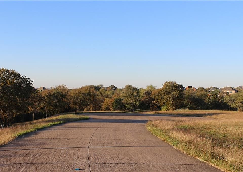 1st image of 2720 Whispering Oaks Cv