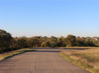 2720 Whispering Oaks Cv, Cedar Hill, TX 75104