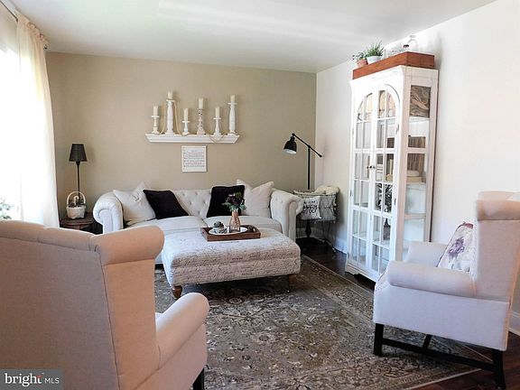 4th image of 603 Giffin Ct