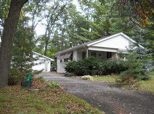 119 Valley Dr, Prudenville, MI 48651