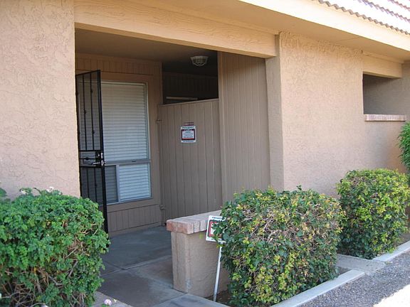 3rd image of 409 W Yukon Dr Unit 6