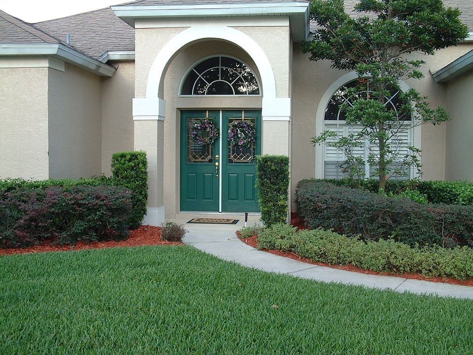 Beautiful front entry