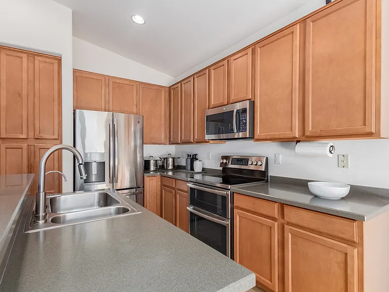 15273 W Edgemont Ave — Photo 8