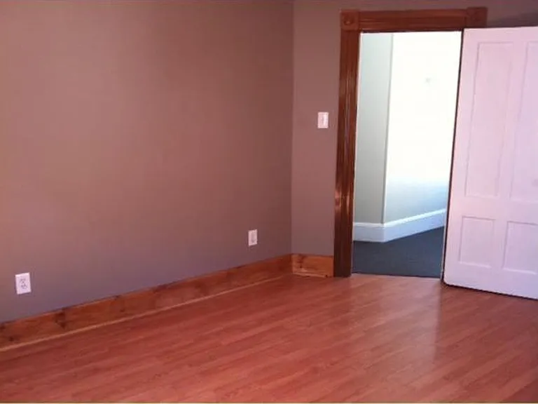 195 Walnut St — Photo 3