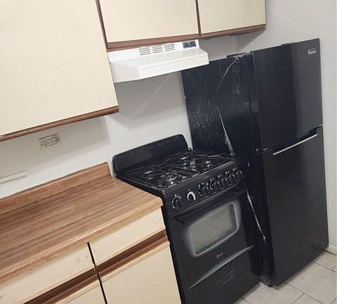 3rd image of 206-03 Jamaica Ave Floor 2