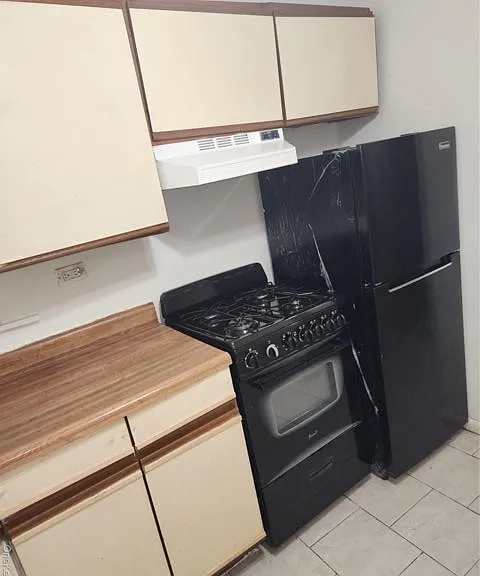 206-03 Jamaica Ave #2 — Photo 3