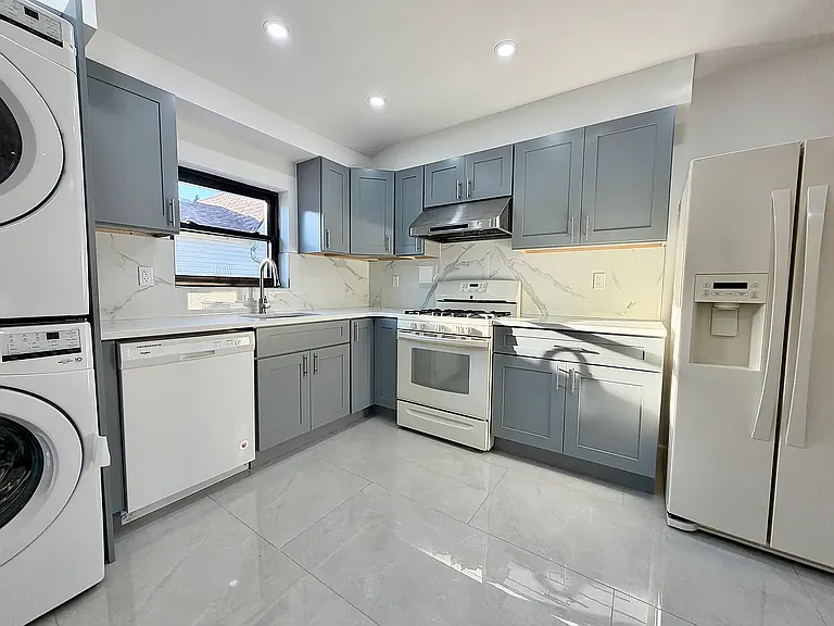 216 Monahan Ave #2F — Photo 11